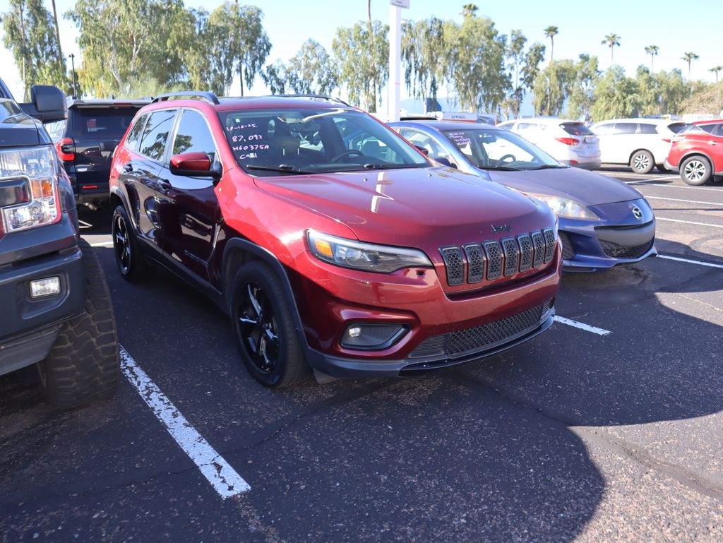 Thumbnail: 2019 Jeep Cherokee - 3