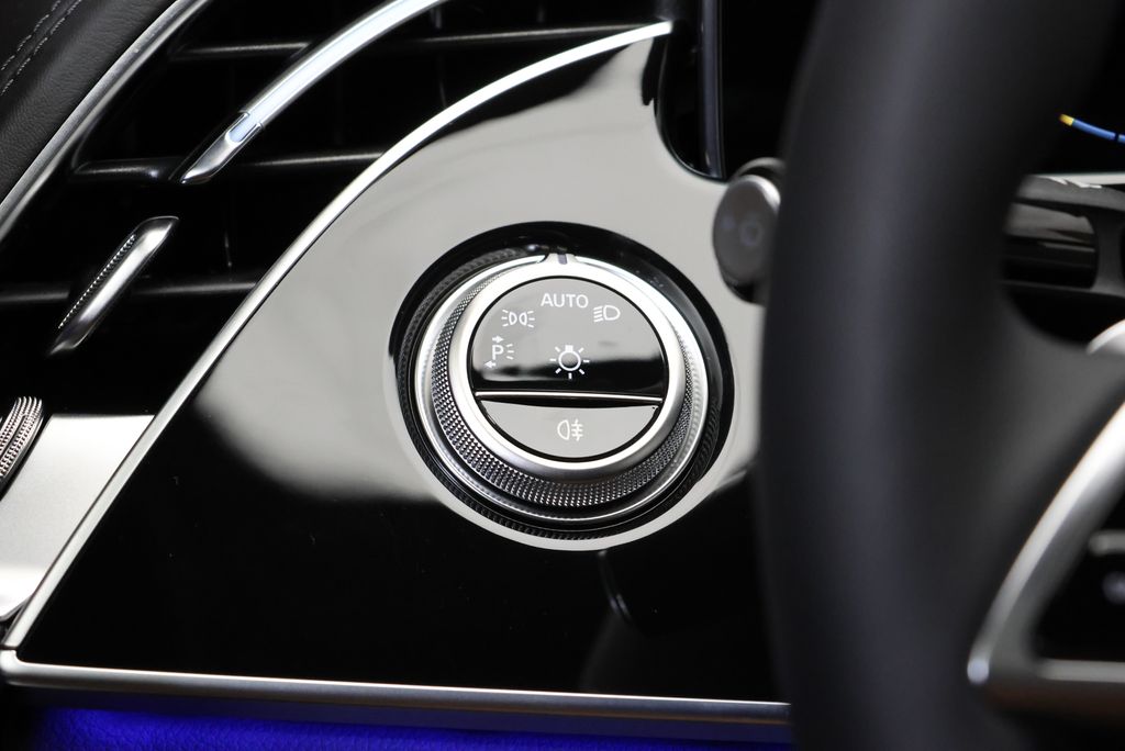 Thumbnail: 2026 Mercedes-Benz E-Class - 19