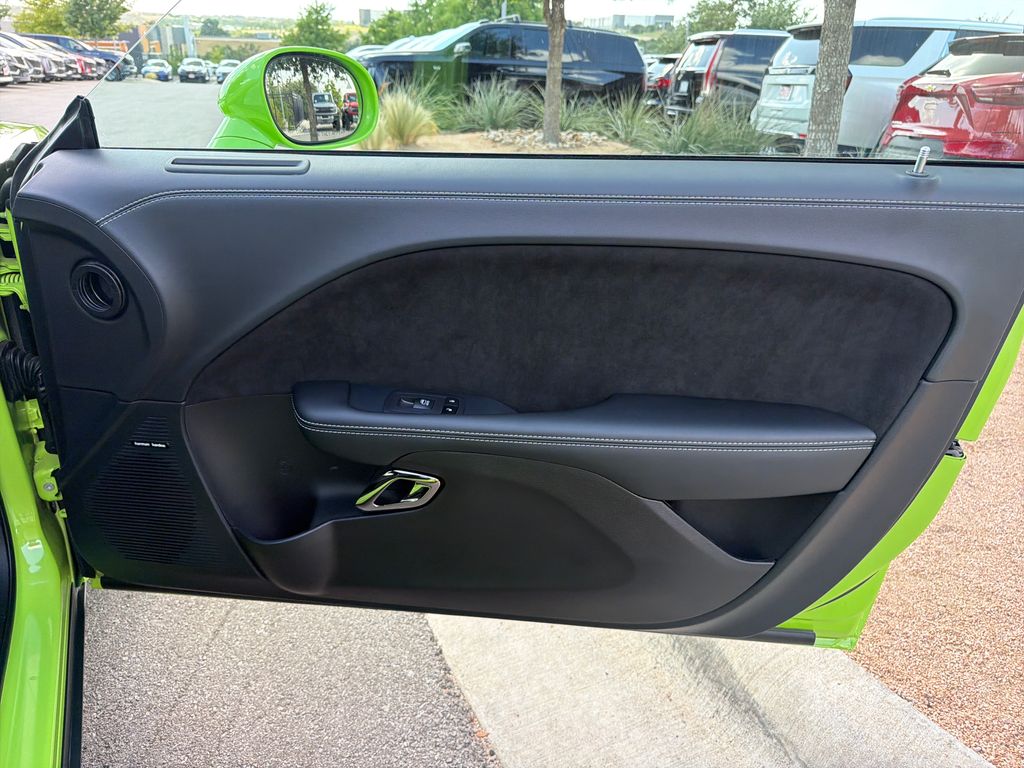 Used 2023 Green Dodge SRT Hellcat Jailbreak image 36