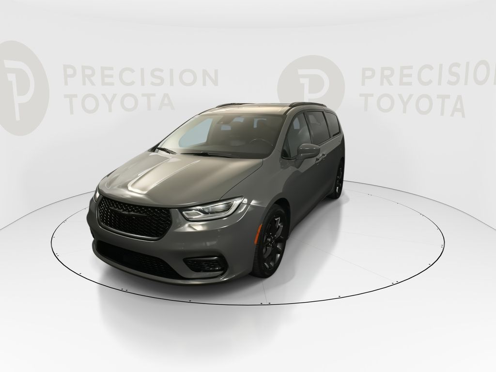 View vehicle photo 7