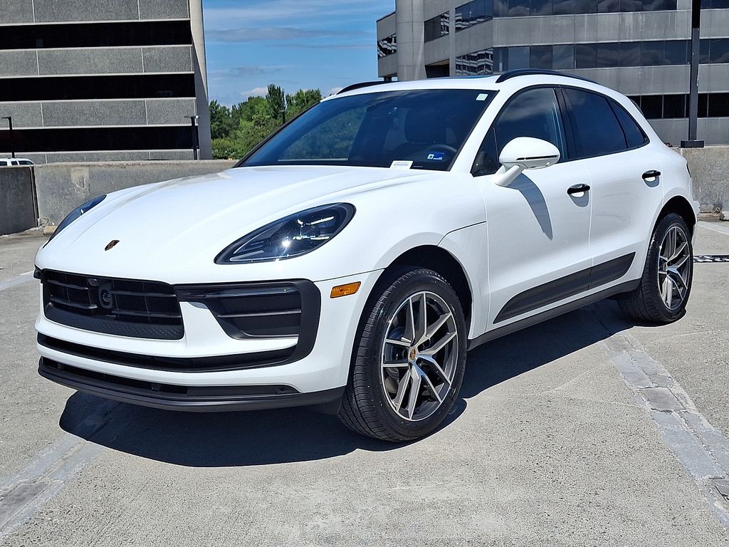 Thumbnail: 2026 Porsche Macan - 1
