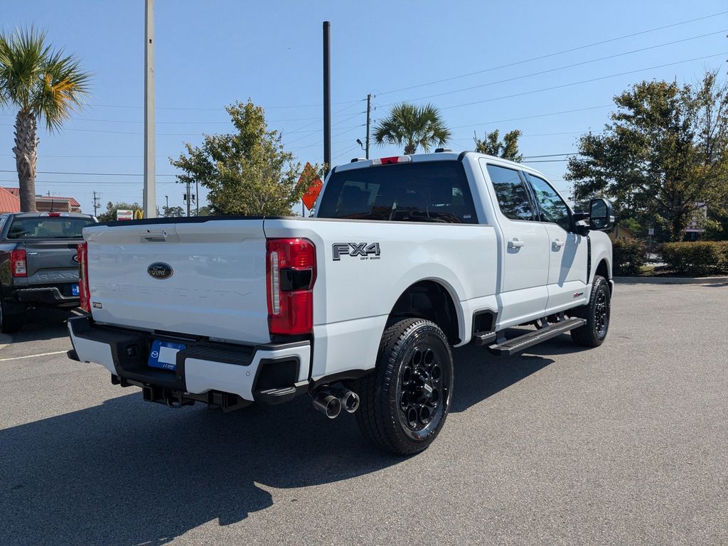 2026 Ford Super Duty F-350 SRW LARIAT