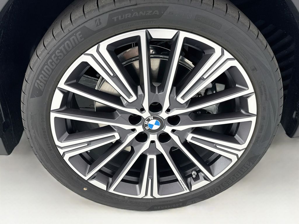Thumbnail: 2027 BMW X2 - 31