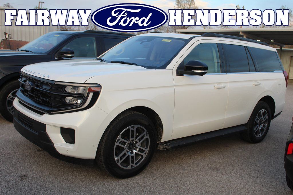 2025 Ford Expedition Active 4WD