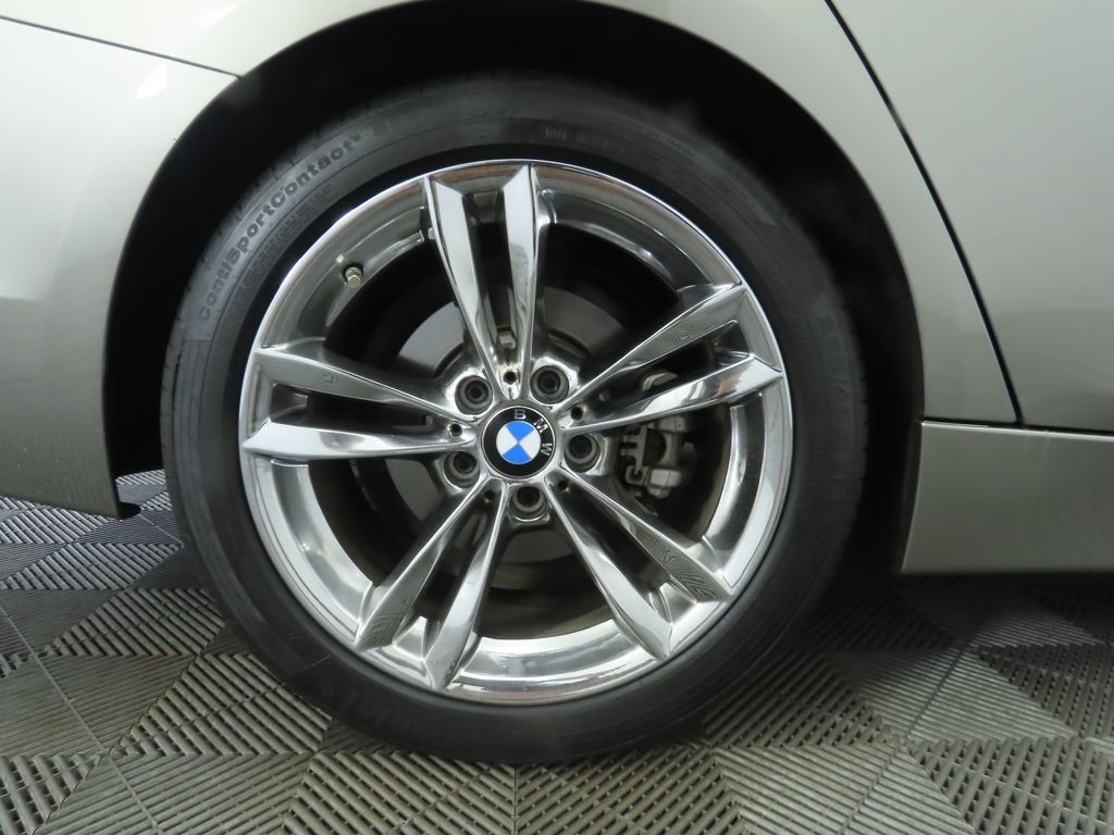 Thumbnail: 2018 BMW 3 Series - 32
