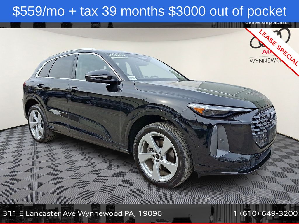 Mythos Black Metallic 2025 Audi Q5 quattro Premium Plus 40 TFSI SUV / Crossover All-Wheel Drive 7-Speed Automatic