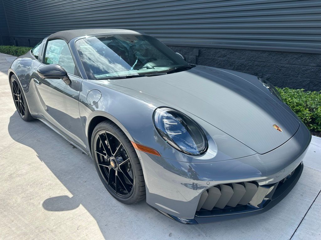 Thumbnail: 2025 Porsche 911 - 10