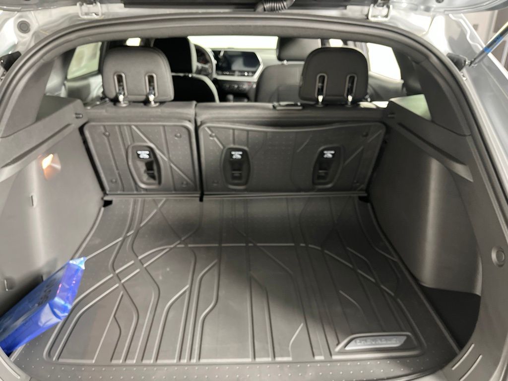 Thumbnail: 2026 Chevrolet Trax - 25