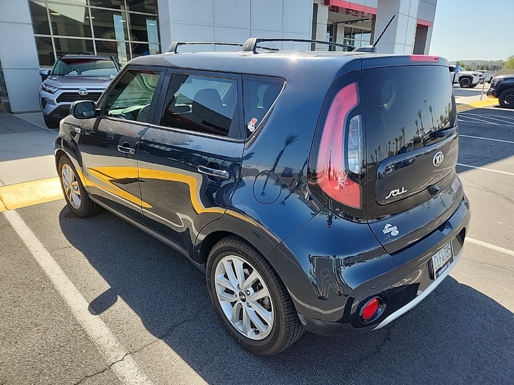 Thumbnail: 2017 Kia Soul - 8