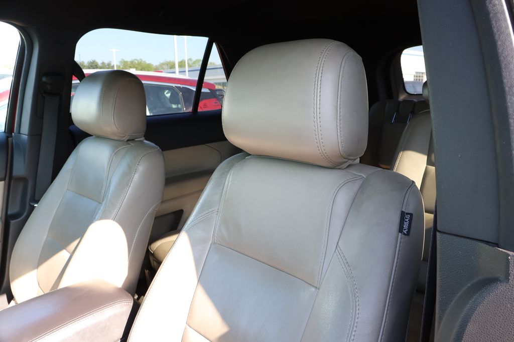 2015 Ford Explorer XLT 13