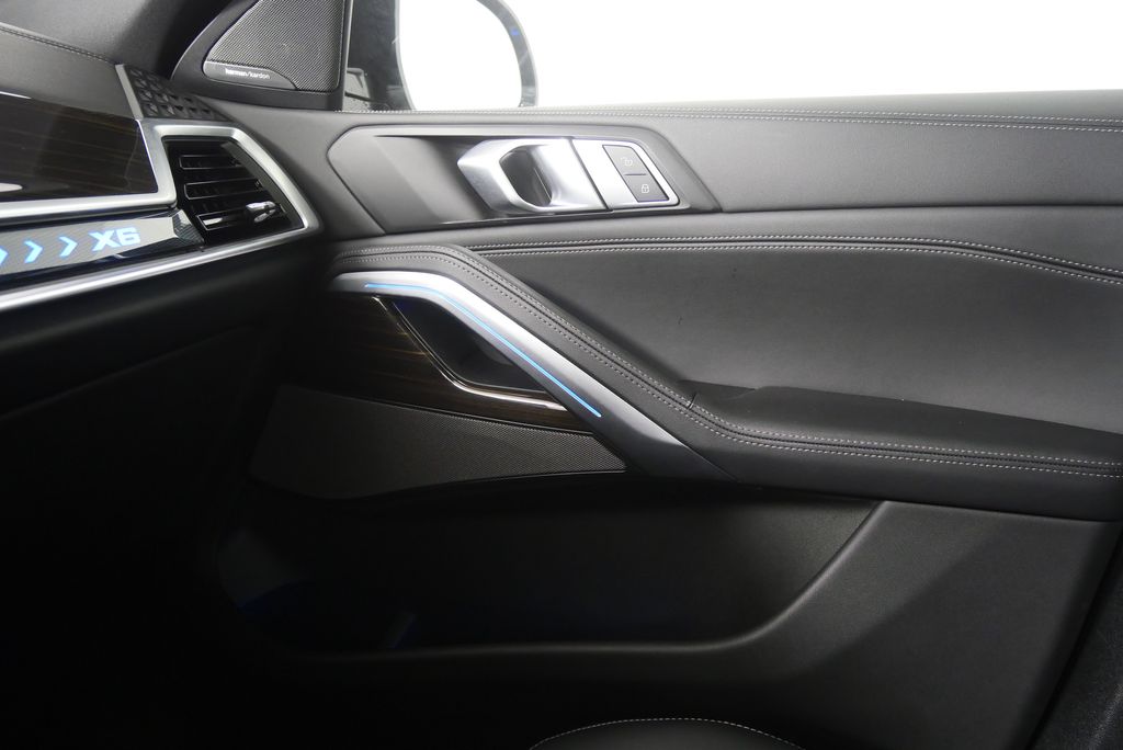 Thumbnail: 2025 BMW X6 - 31