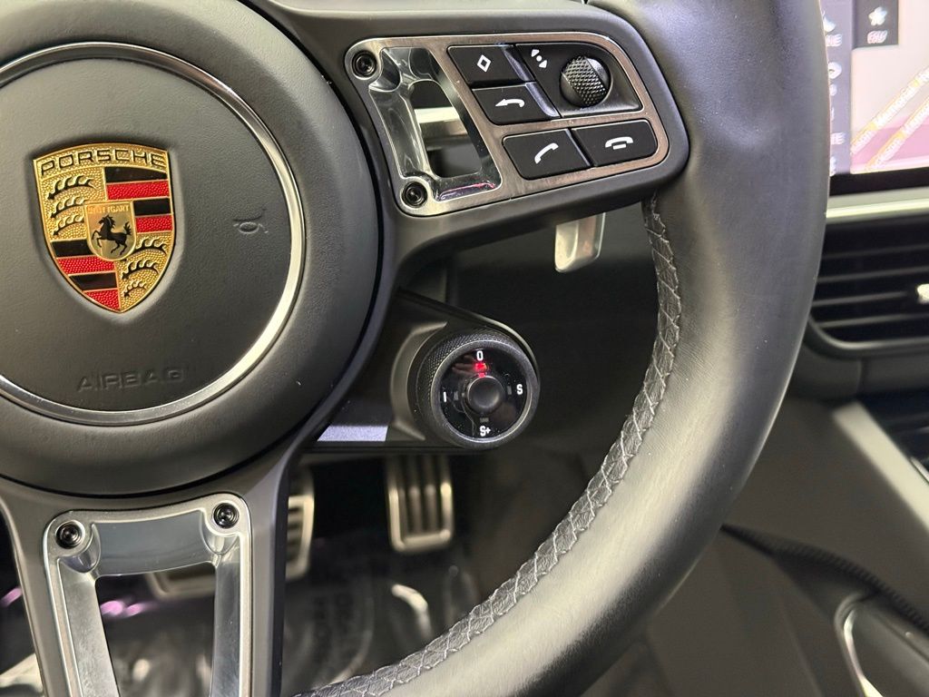 2021 Porsche Cayenne Turbo 14