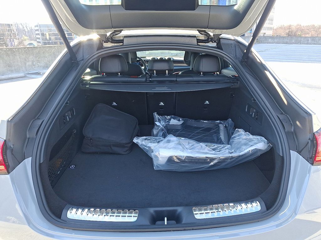 Thumbnail: 2025 Mercedes-Benz GLC - 29