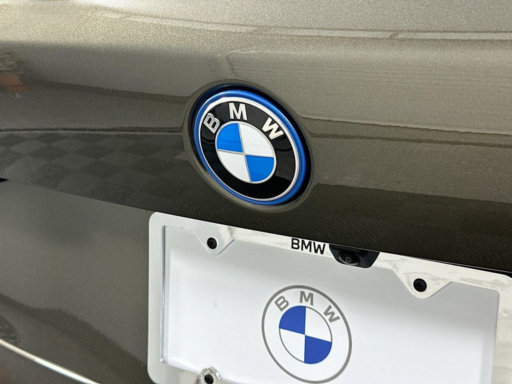 2026 BMW X5 xDrive50e 22