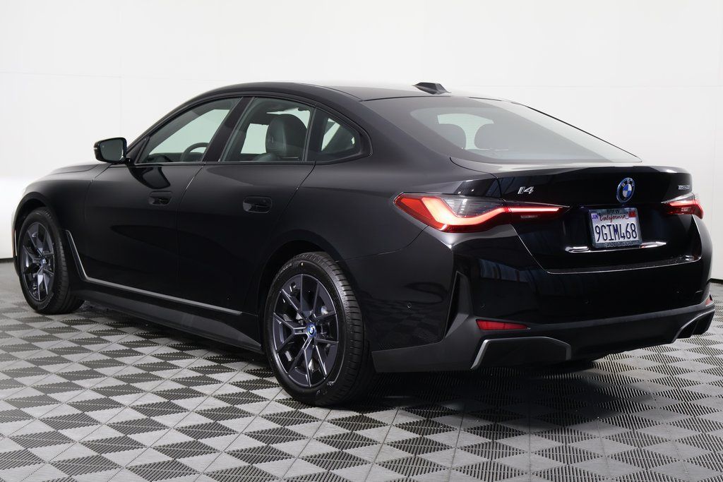 Thumbnail: 2023 BMW i4 - 6