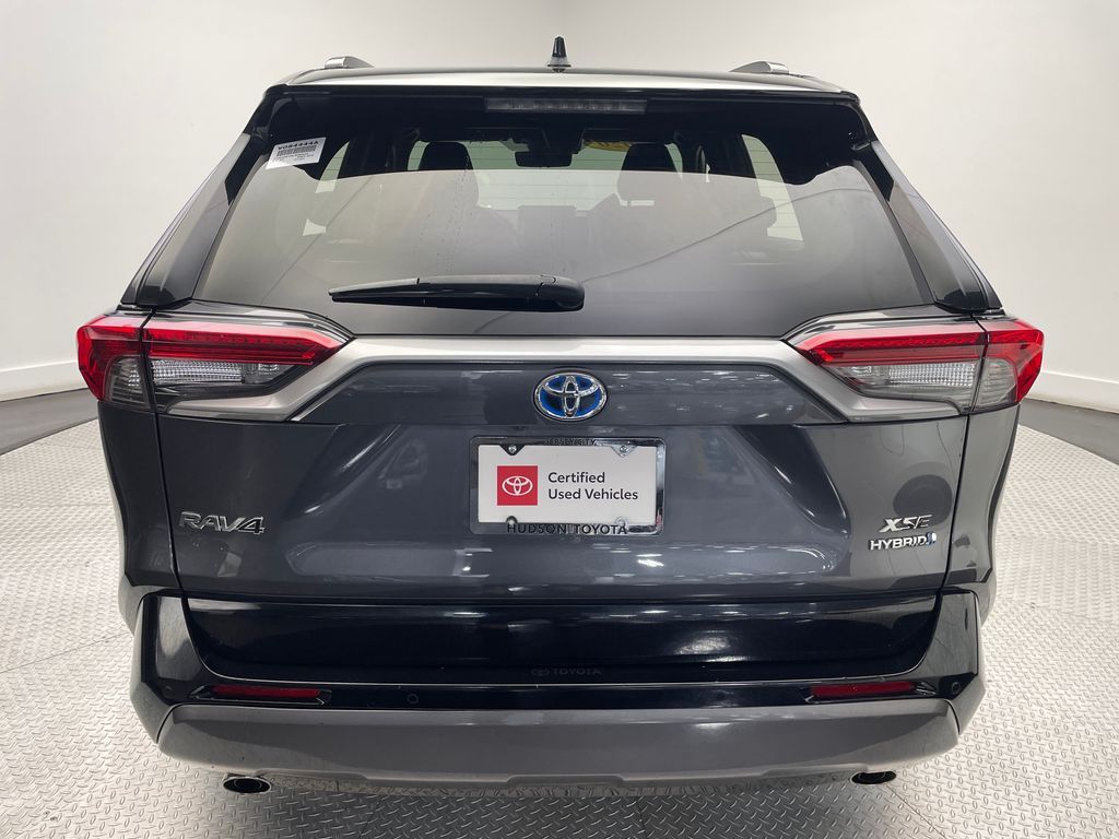 2020 Toyota RAV4 XSE 6