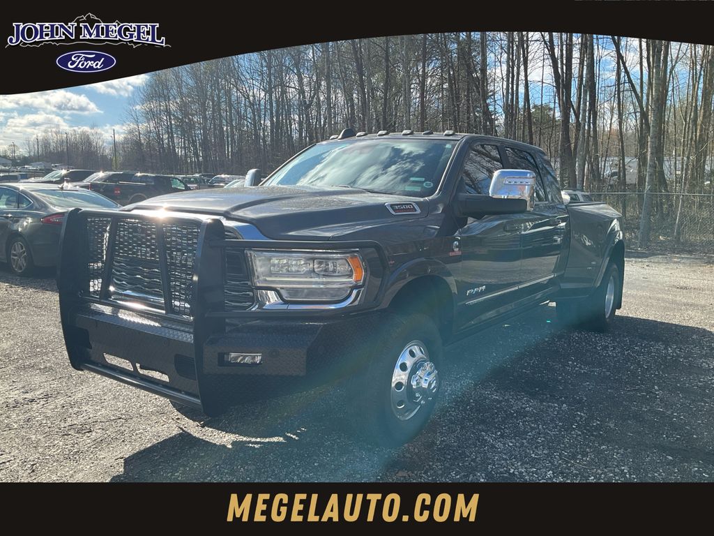 2024 RAM 3500 Limited Mega Cab DRW 4WD