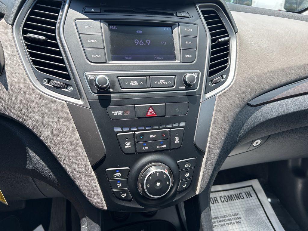 2017 Frost White Pearl Hyundai Santa Fe Sport 2.4 Base AWD SUV