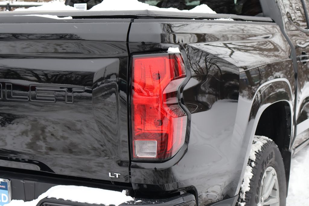 2024 Chevrolet Colorado LT 9