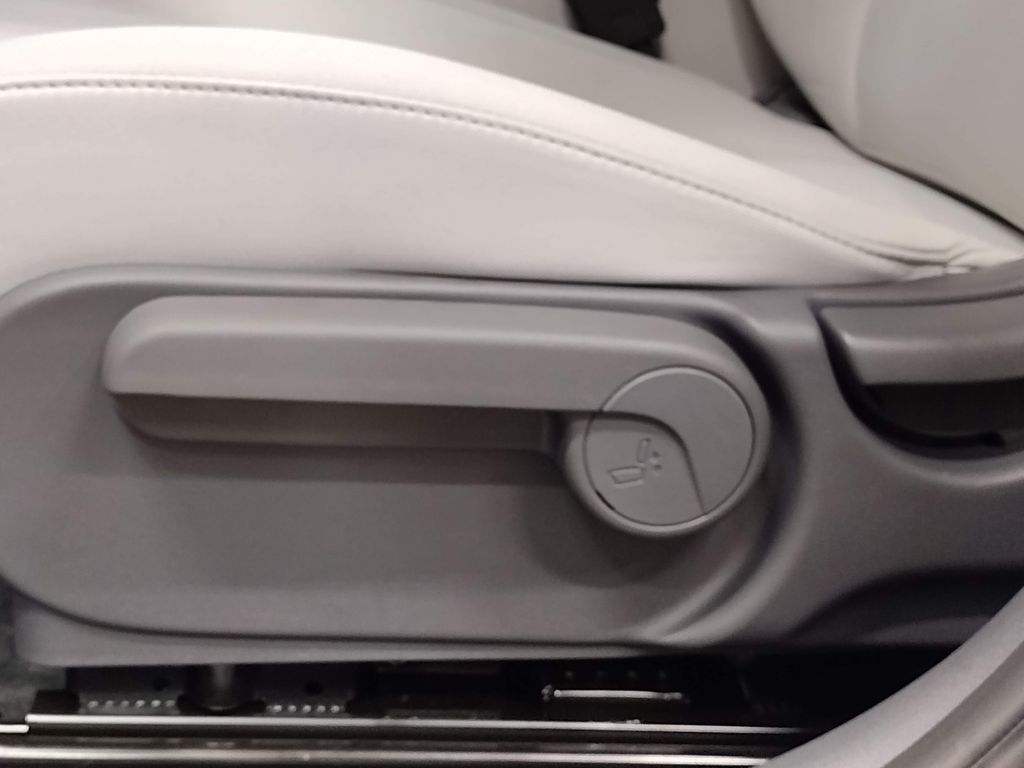 2025 Hyundai Kona Electric SE