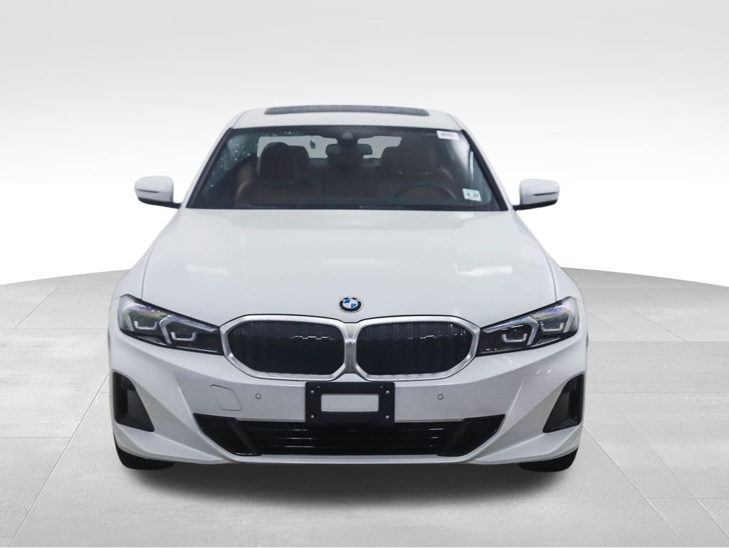 Thumbnail: 2024 BMW 3 Series - 8