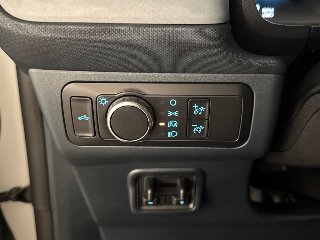 Certified Used 2022 Green Ford Lariat image 20