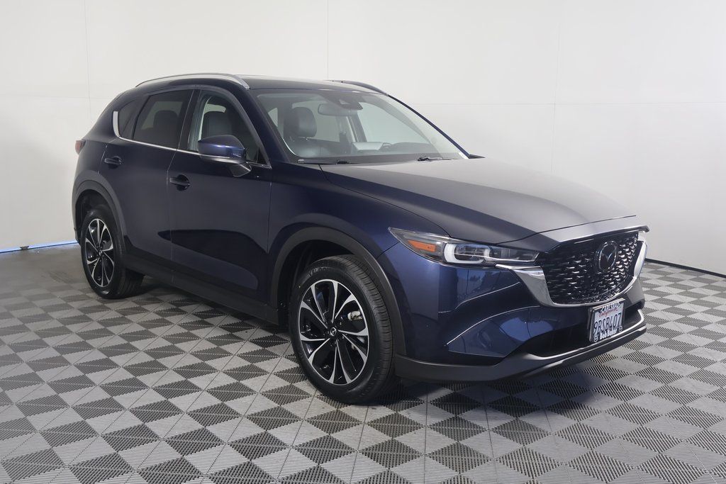 Thumbnail: 2022 Mazda CX-5 - 2
