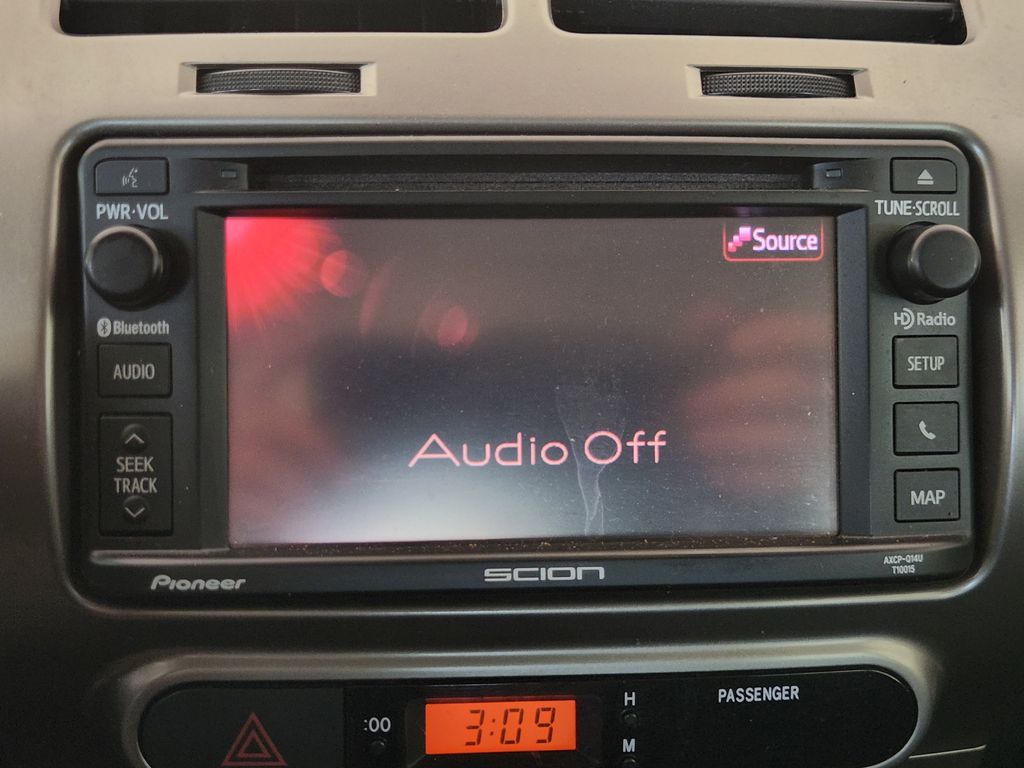 Used 2014 Gray Scion Base image 17