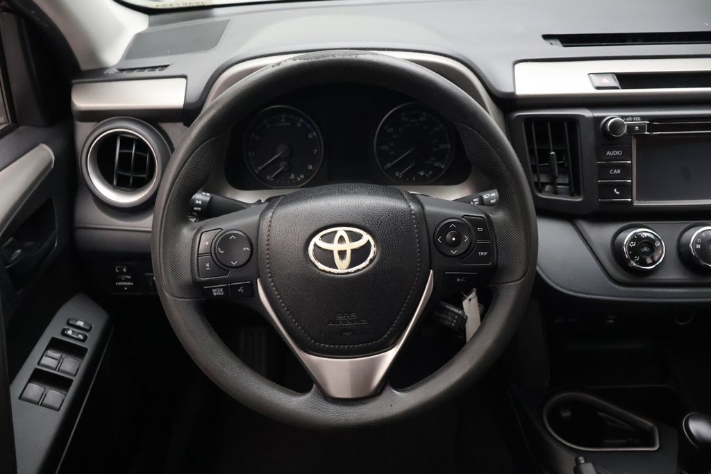 Thumbnail: 2018 Toyota RAV4 - 23
