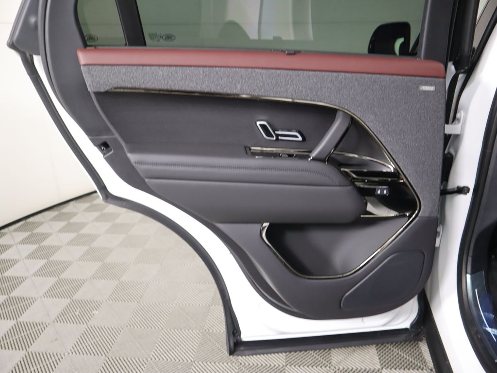 Thumbnail: 2025 Land Rover Range Rover Sport - 28