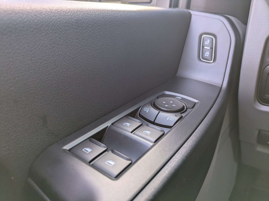 2027 Ford F-250 Super Duty XL