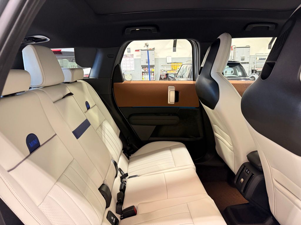 Thumbnail: 2025 MINI Cooper Countryman - 26