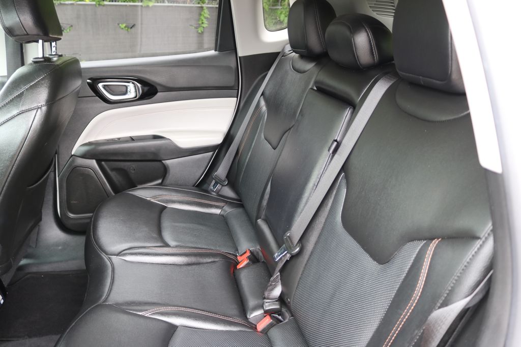 Used Car 2022 Jeep Compass  Limited For Sale Under $25,000 In Austin, Texas