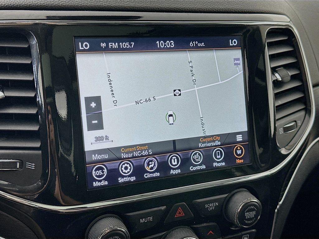 JeepGrand Cherokee19