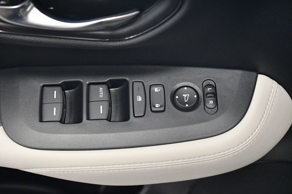 Thumbnail: 2026 Honda HR-V - 9