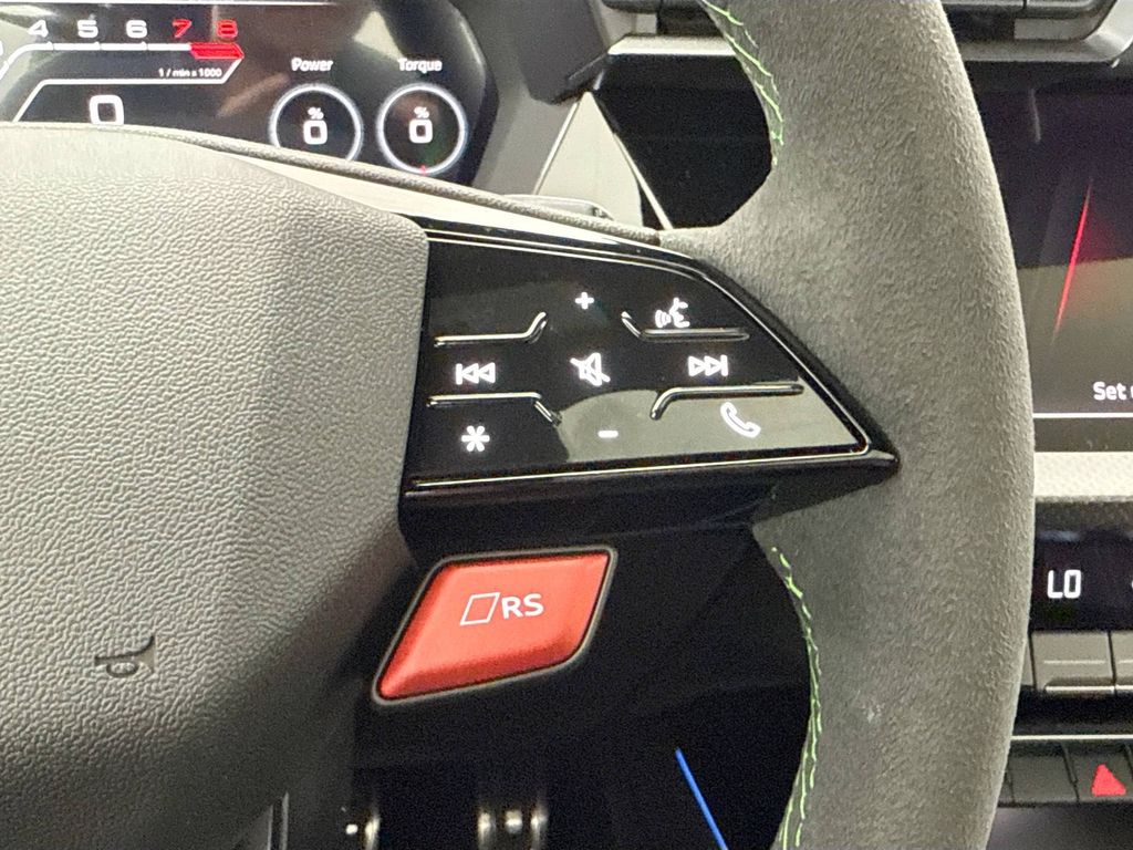 Thumbnail: 2025 Audi RS 3 - 13
