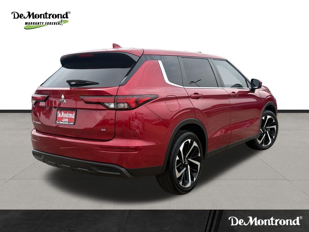 2022 Mitsubishi Outlander SE  at North Houston Mitsubishi