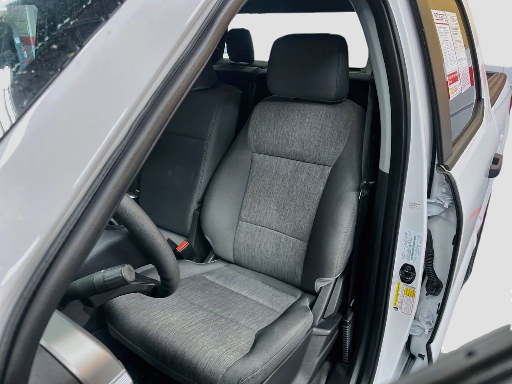 Used 2022 Oxford White Ford XL image 18