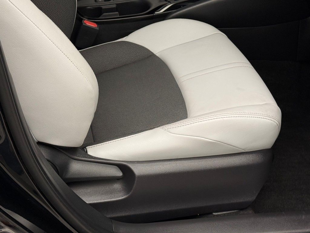 Thumbnail: 2023 Toyota Corolla - 18