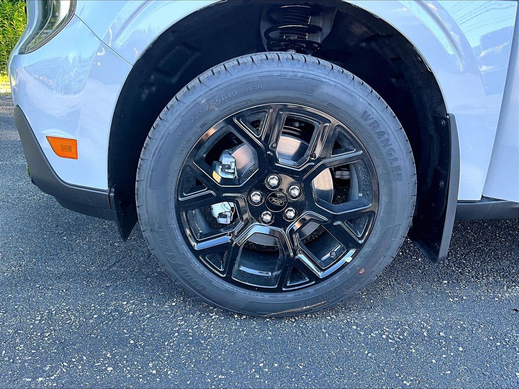 2026 Ford Maverick — photo 12
