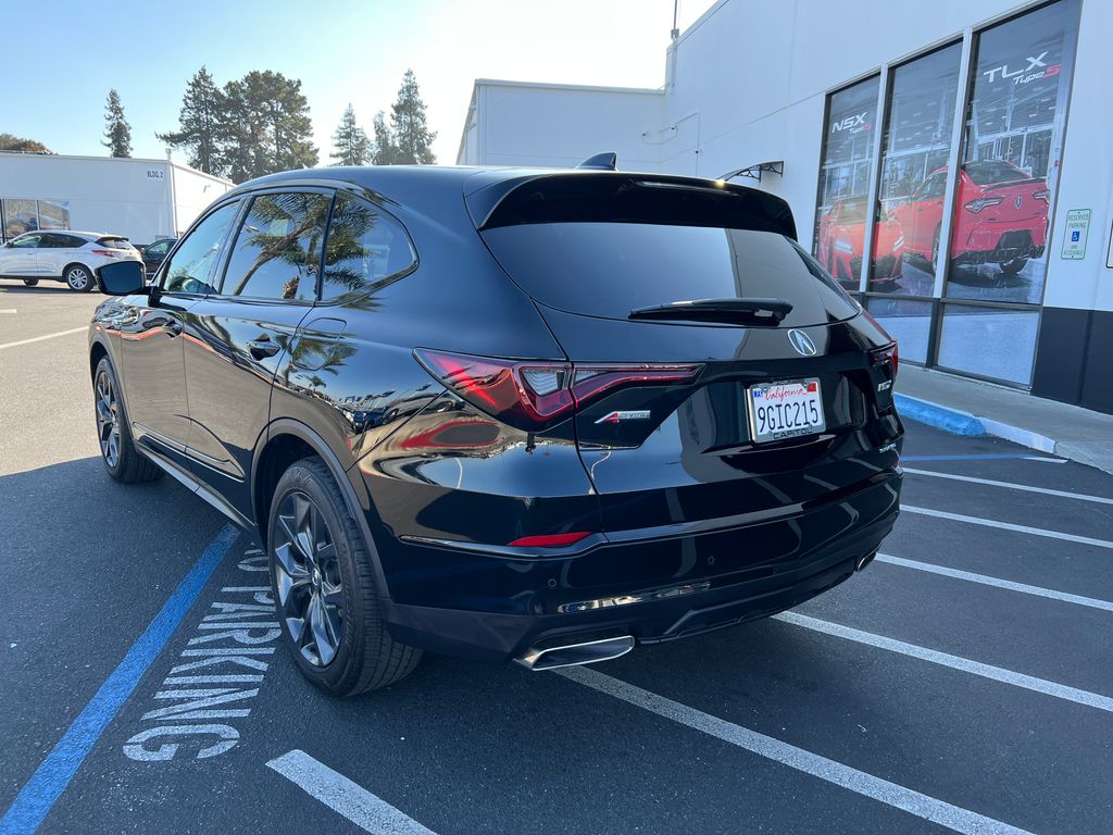 Thumbnail: 2023 Acura MDX - 9