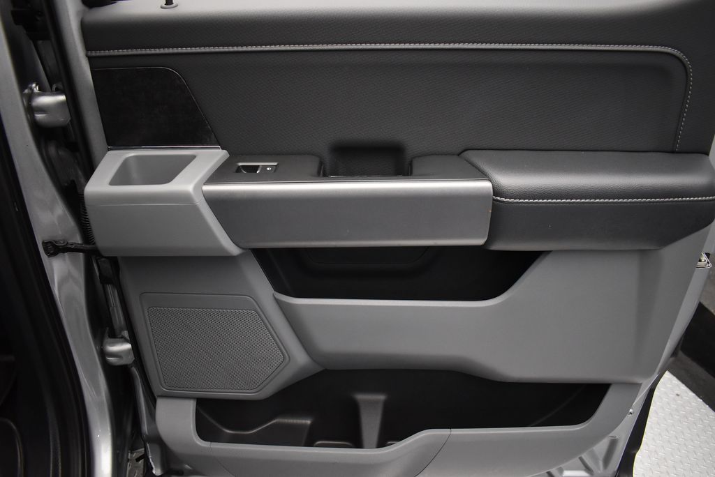 Thumbnail: 2022 Ford F-150 - 25