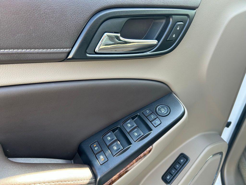 2017 Chevrolet Tahoe Premier 12