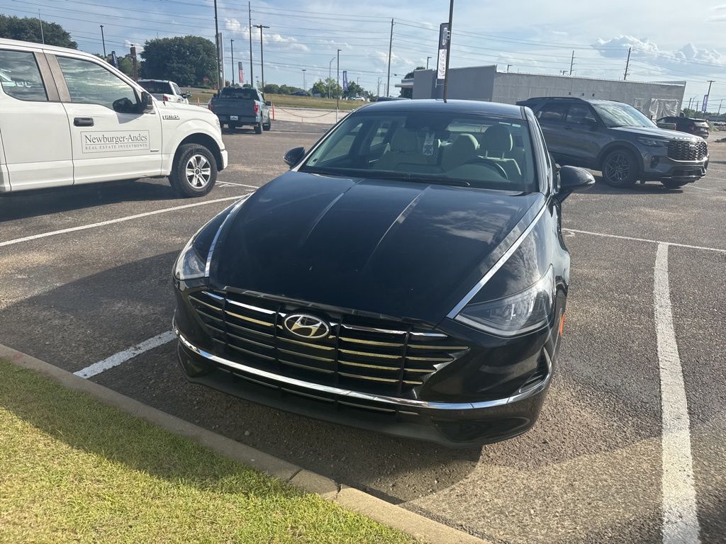 2022 Phantom Black Hyundai Sonata SE FWD Sedan