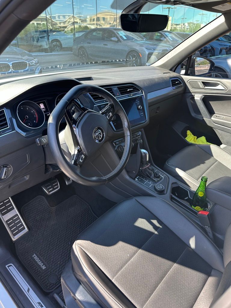 Thumbnail: 2021 Volkswagen Tiguan - 10