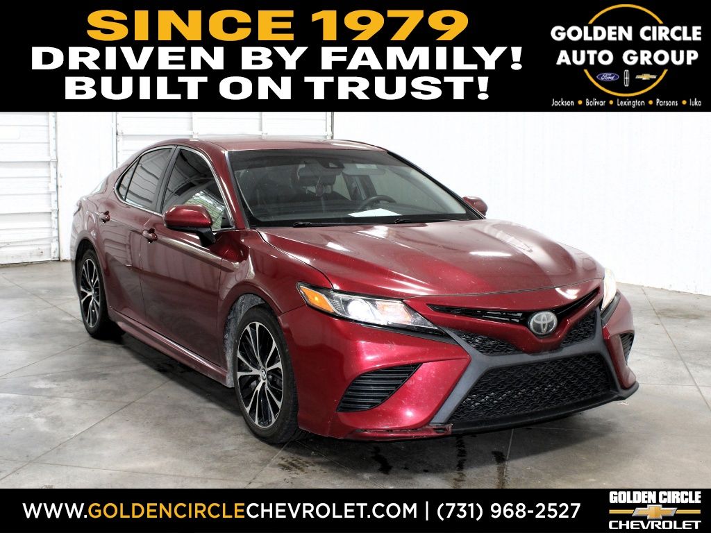 Red (Ruby Flare Pearl) 2018 Toyota Camry Sedan Front-Wheel Drive 8-Speed Automatic