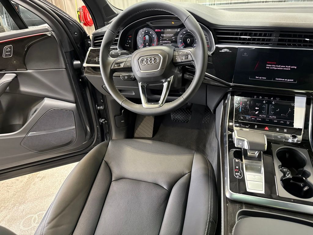 Thumbnail: 2026 Audi Q7 - 23