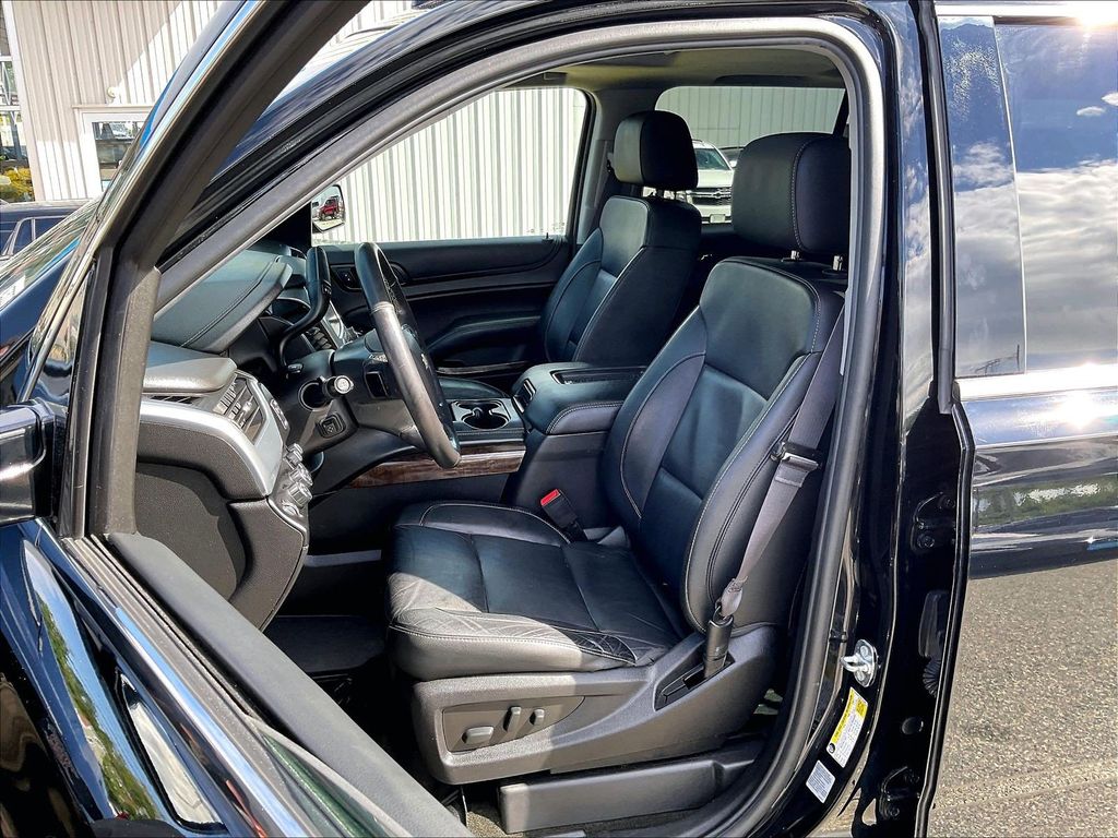 2017 Chevrolet Tahoe — photo 10