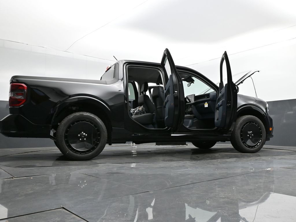 2025 Ford Maverick Lobo Standard