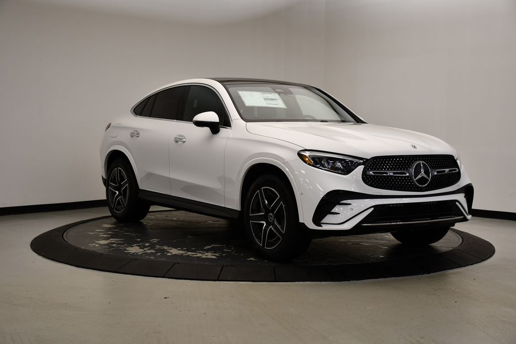 2025 Mercedes-Benz GLC 300 7